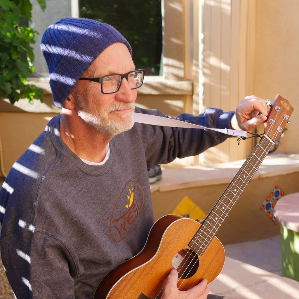 LIVIN' SUNBURST SWEATSHIRT 50/50 COTTON POLY