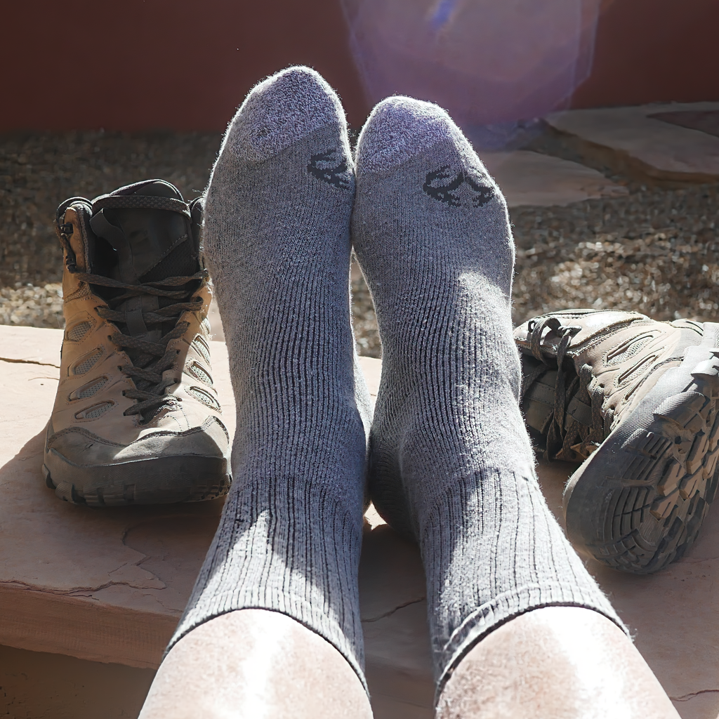 LIVIN' ADVENTURE SOCKS; TWO PAIR (GREY/BLUE) MEN'S 6-12